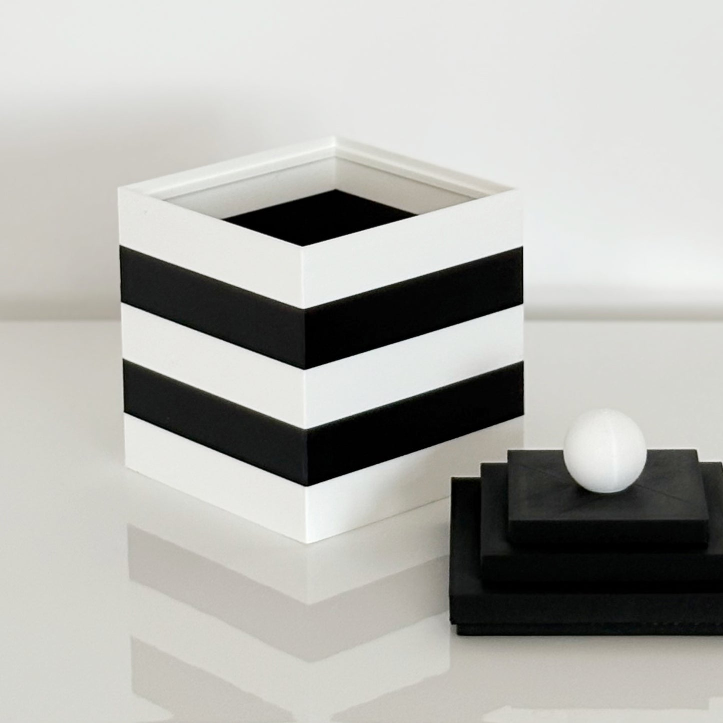 OLYMPIA Schatulle | Schwarz + Weiß