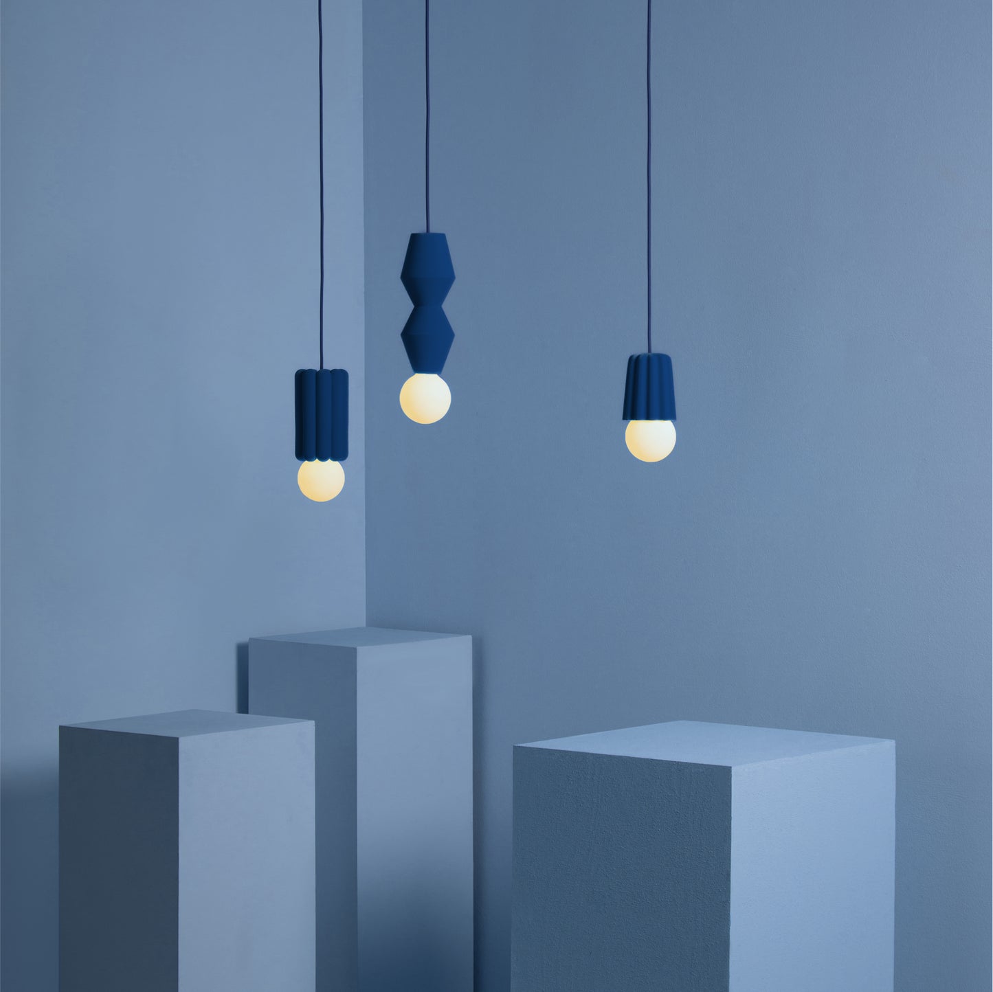 STUCCO NR. 3 Leuchte | Blau