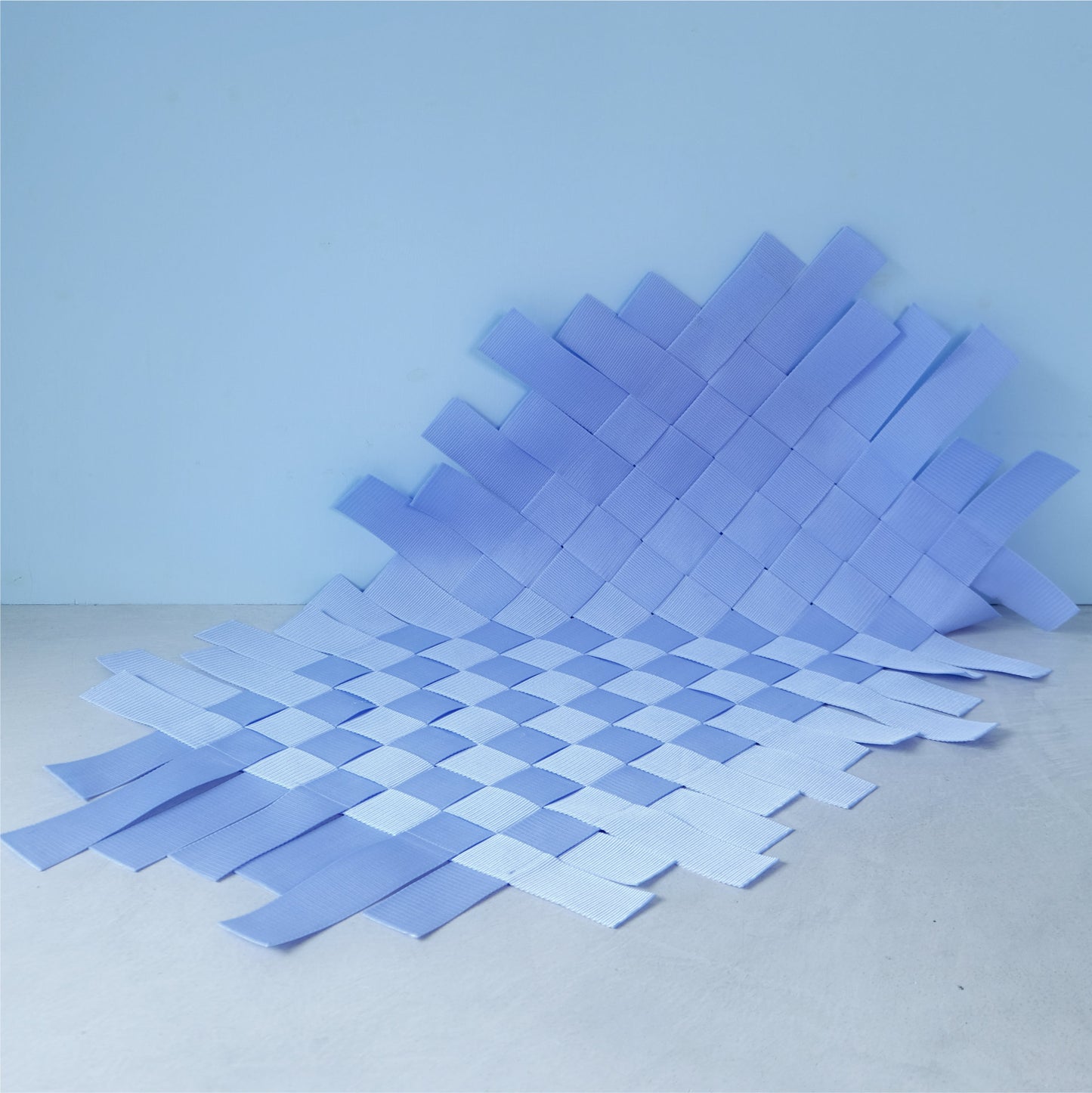 PLAY 3 Teppich Small | Gurt Skyblue