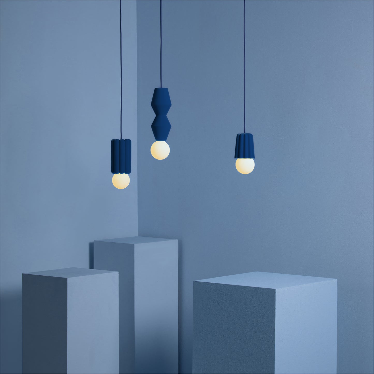 STUCCO NR. 2 Leuchte | Blau