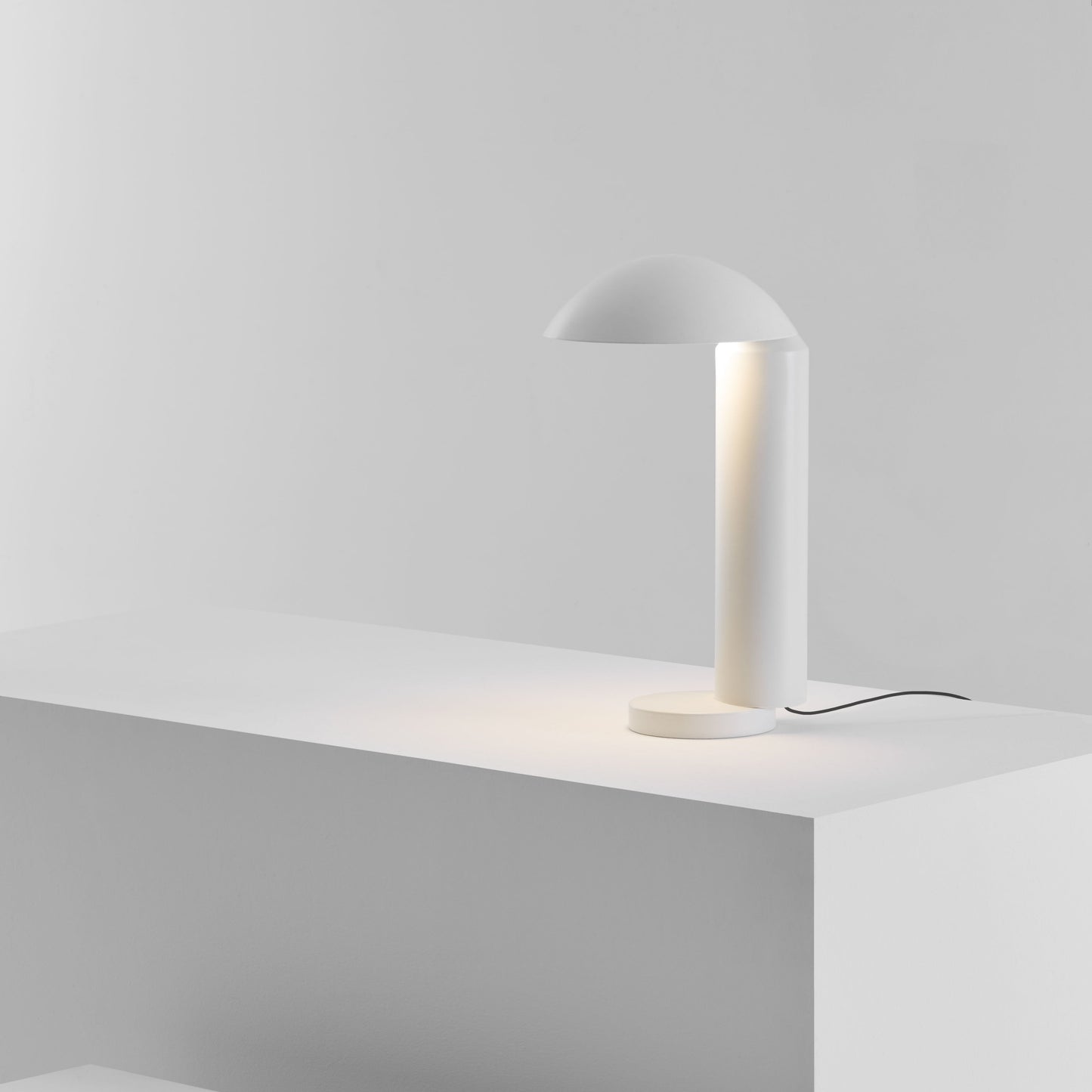 ABYSS TABLE Leuchte | Weiß